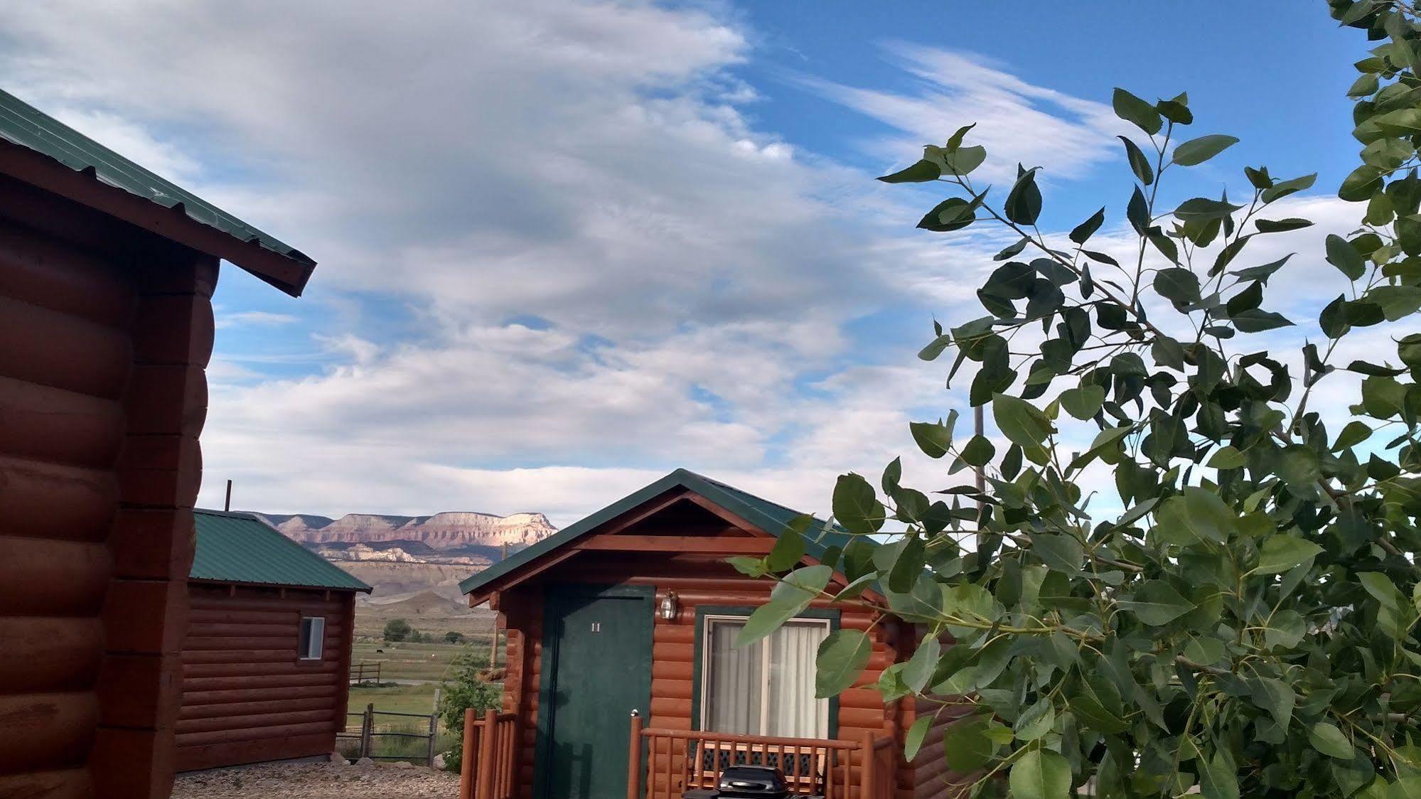 Bryce Valley Lodging Tropic Exteriör bild